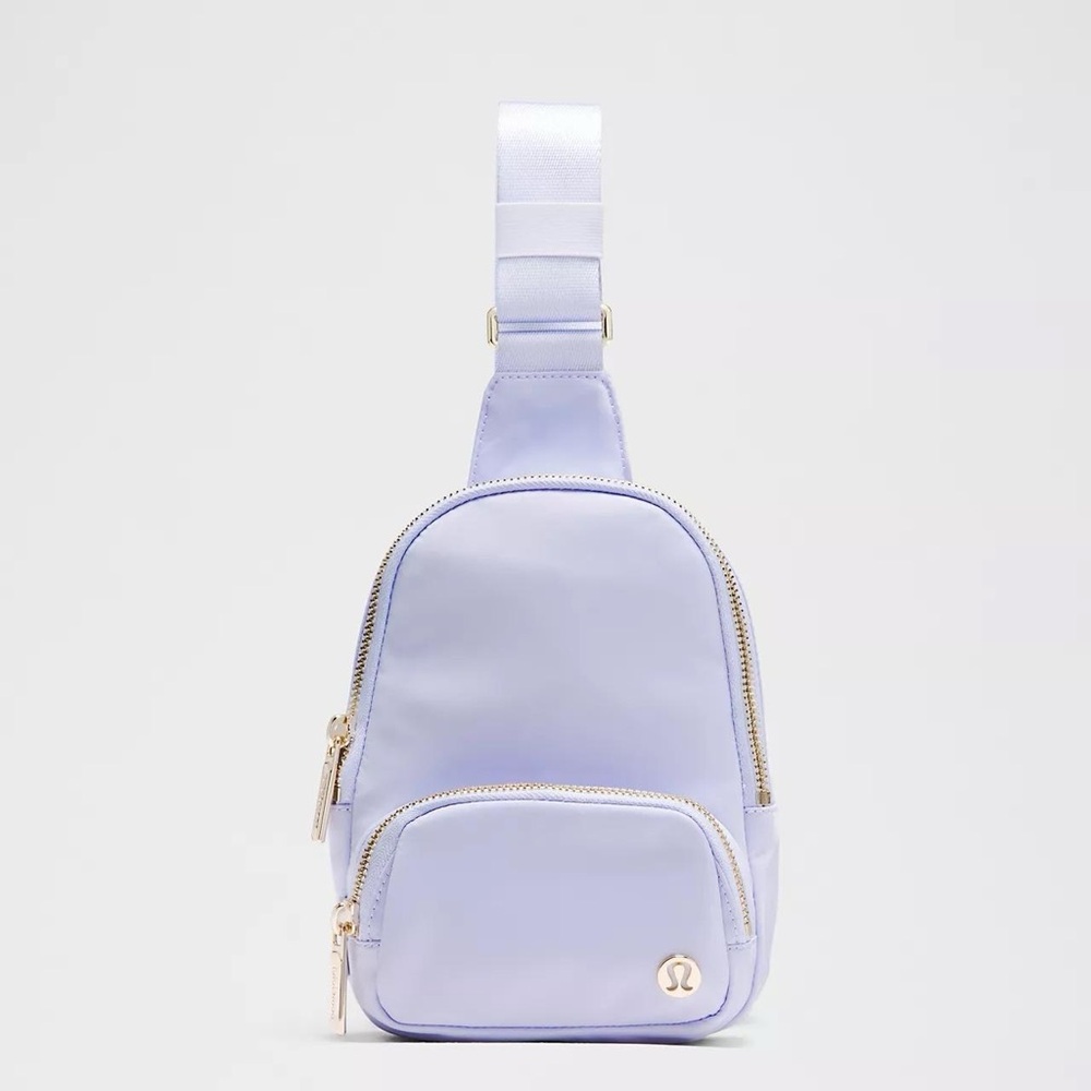 Lululemon Everywhere Small Sling Bag 2L- Serene Blue
